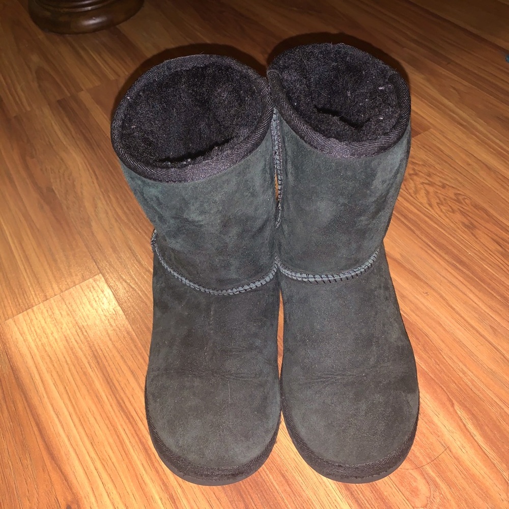 Youth Black UGG Boots (good as new!)